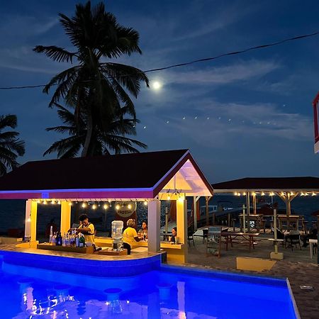Tropical Paradise Express Caye Caulker Exterior photo